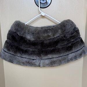 Elegant Armani Collezioni Gray Fur gray/brown shrug small New with tags